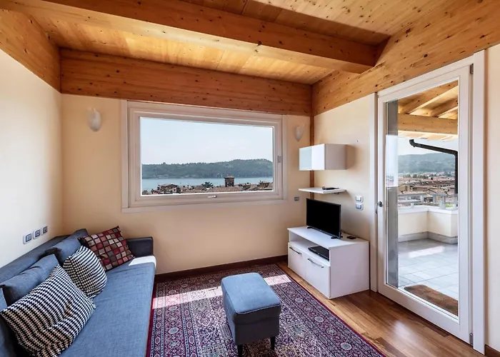 Rocchetta Apartment